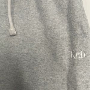 Women’s kith sweatpants. Worn but in good condition.